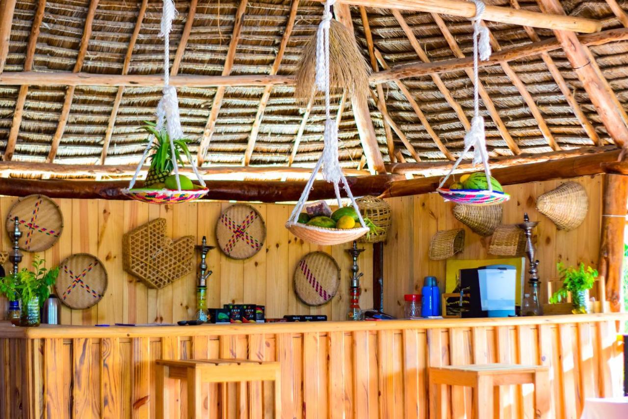 Uhuru House And Restaurant Nungwi Ngoại thất bức ảnh