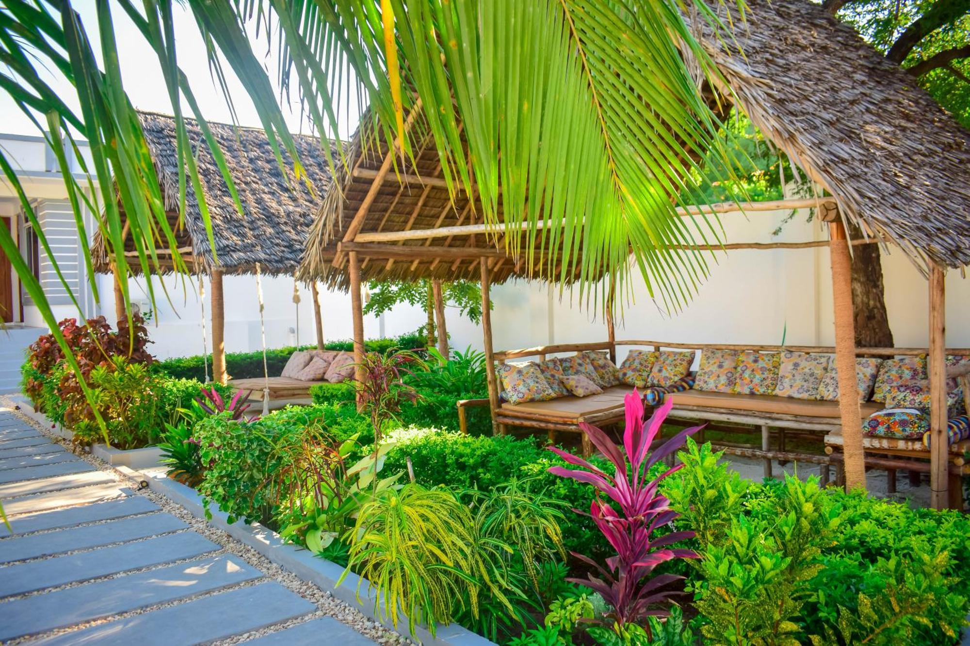 Uhuru House And Restaurant Nungwi Ngoại thất bức ảnh