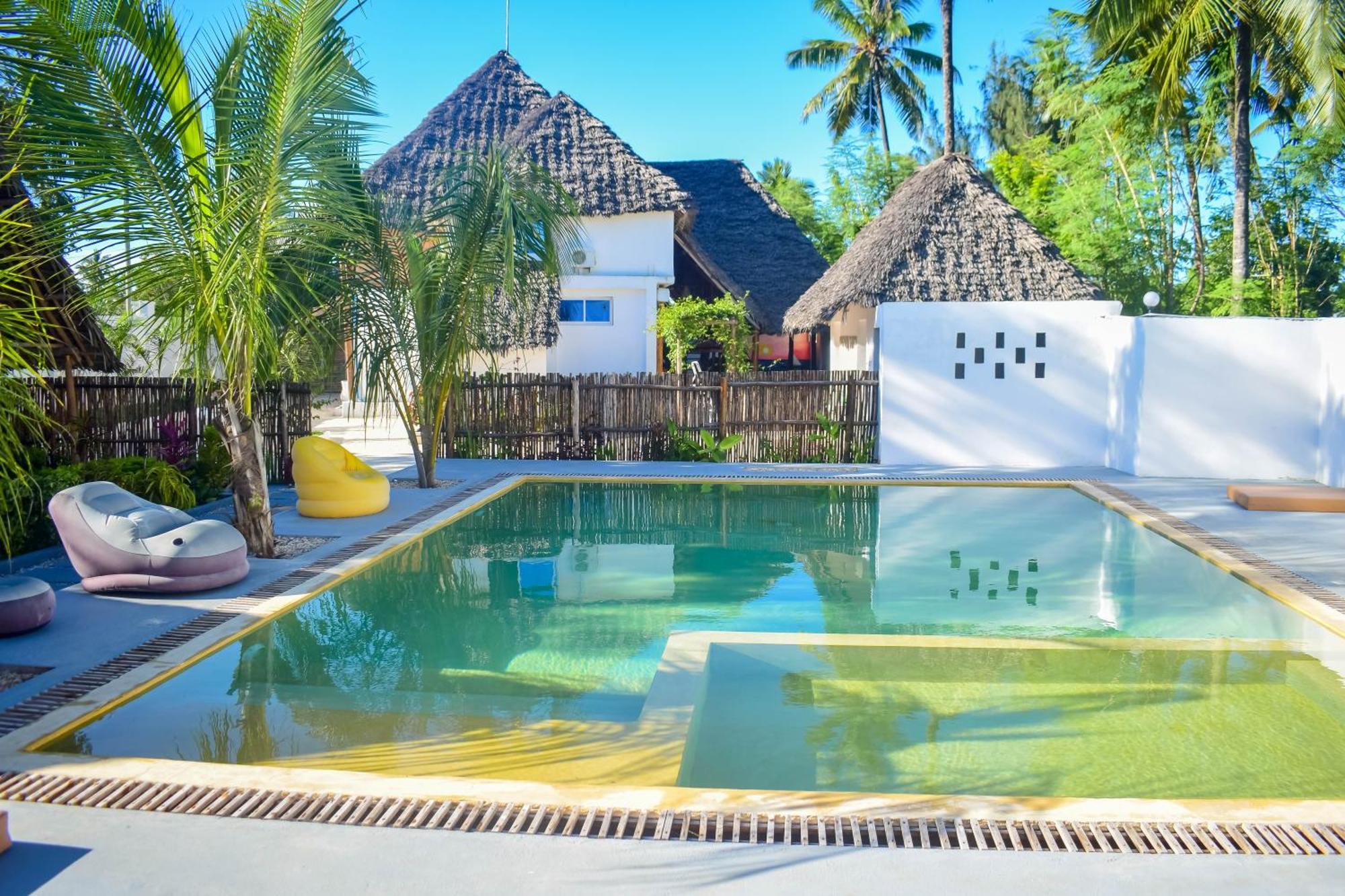 Uhuru House And Restaurant Nungwi Ngoại thất bức ảnh