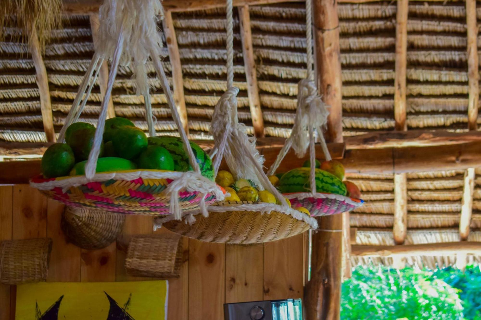 Uhuru House And Restaurant Nungwi Ngoại thất bức ảnh